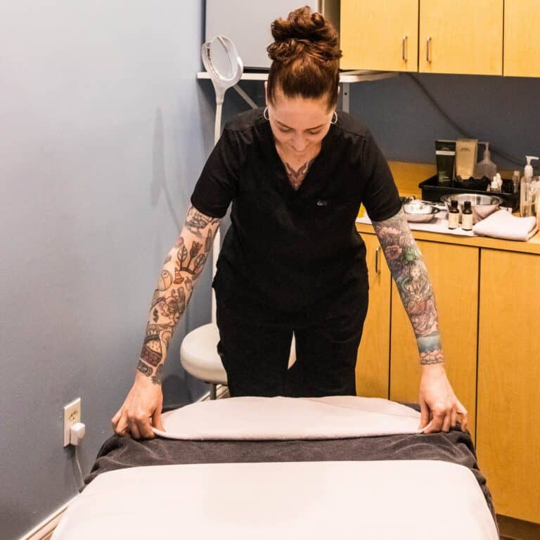 Top Spa For Facials, Massage, and Waxing Near Benton Park, South Grand, Tower Grove South in St. Louis, MO