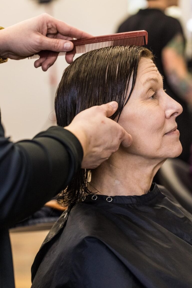 Women's Haircuts, Men's Haircuts, and LGBTQ+ Friendly Haircuts in St Louis, MO